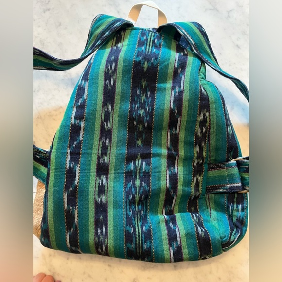 Taaluma Totes Backpack Guatemala - Picture 4 of 7